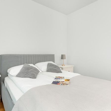 Apartament Na 15 Pietrze Z Widokiem Na Zatoke W Gdyni I Parkingiem By Noclegi Renters Gdynia Dış mekan fotoğraf